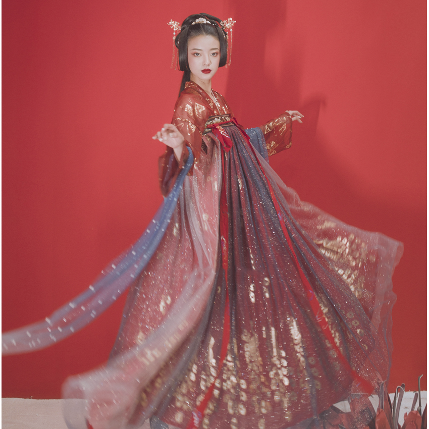 A very temperamental Chinese traditional cultural costume female Hanfu, it looks noble and elegant like a fairy. Tryst Hanfus  is the best Hanfu brand in China, a model of modern Hanfu. Enjoy the temptation of uniforms brought by fairy skirts. Give a Hanfu costume. Gift for your girlfriend,hanfu dress